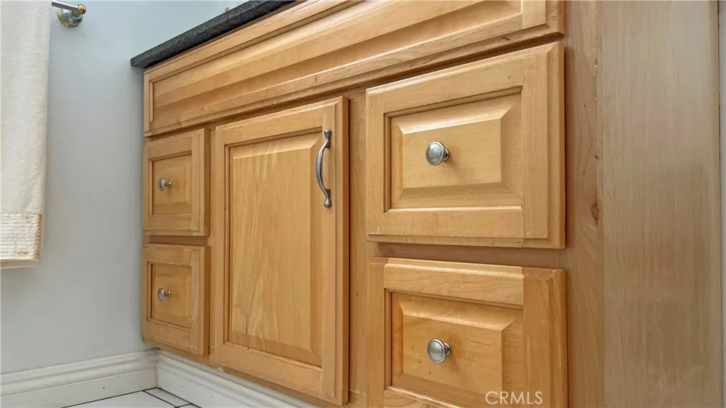 7511 Park Manor Ave, North Hollywood, California 91605 home-pic-43